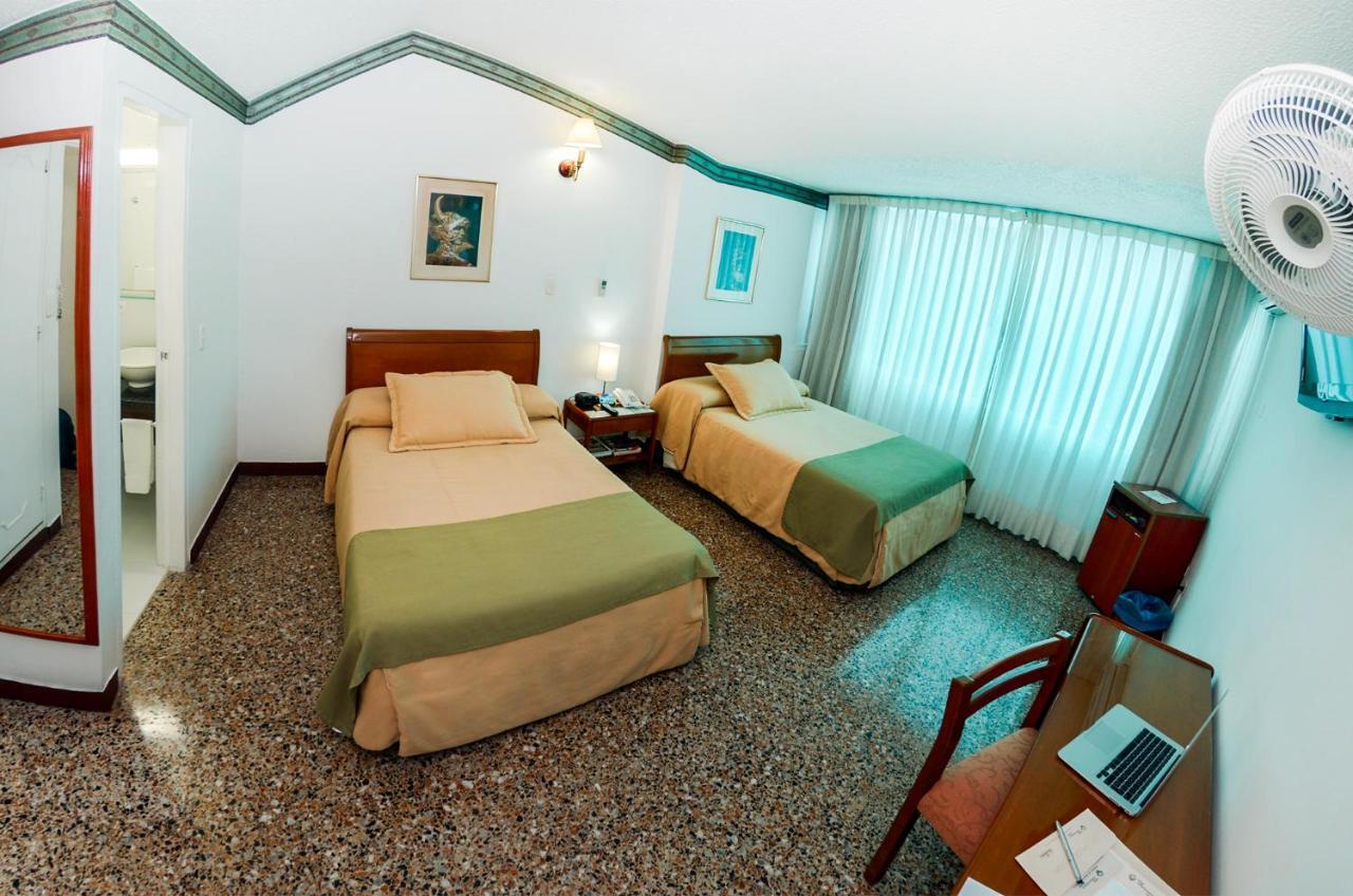 Hotel Villavicencio Plaza Exterior foto